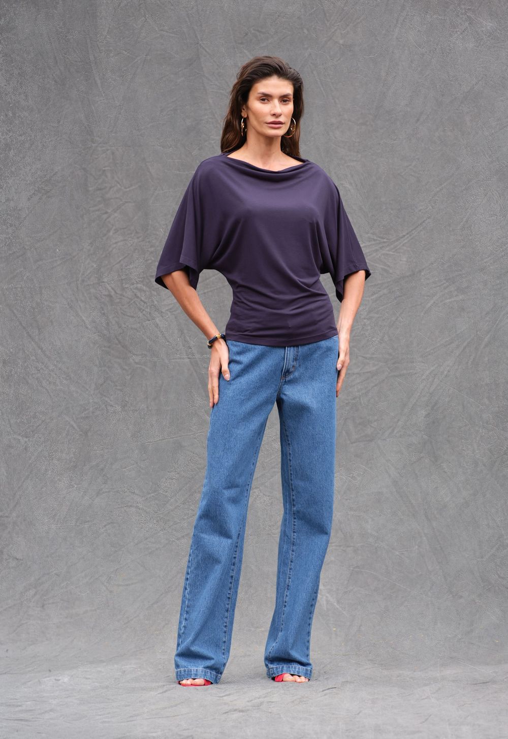 Blusa Decote Canoa Marinho Amora