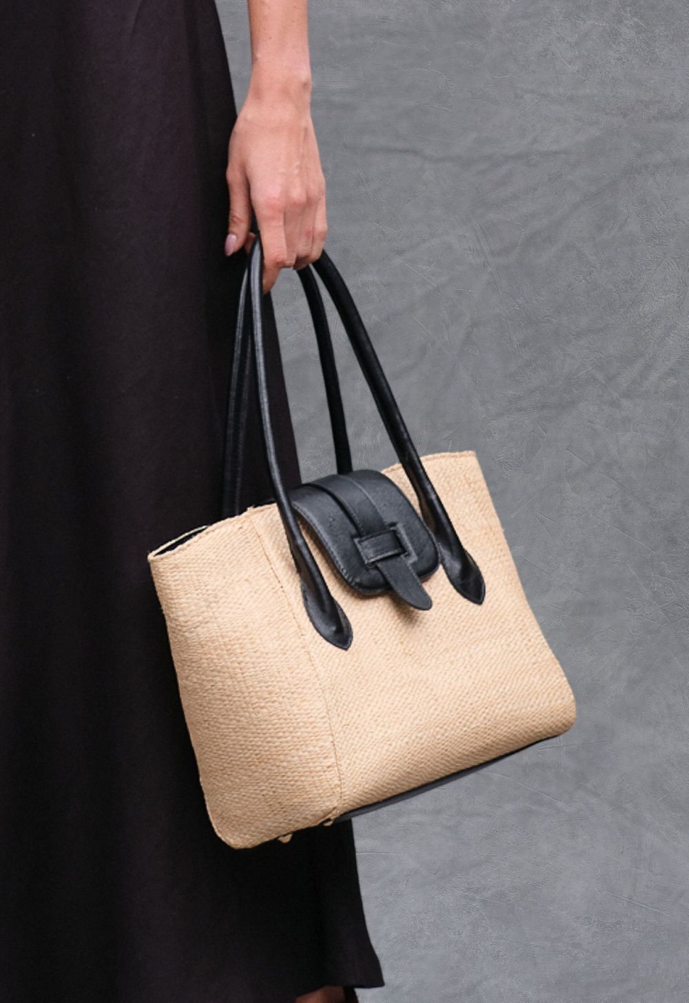 Bolsa Thais Palha Alça Preta