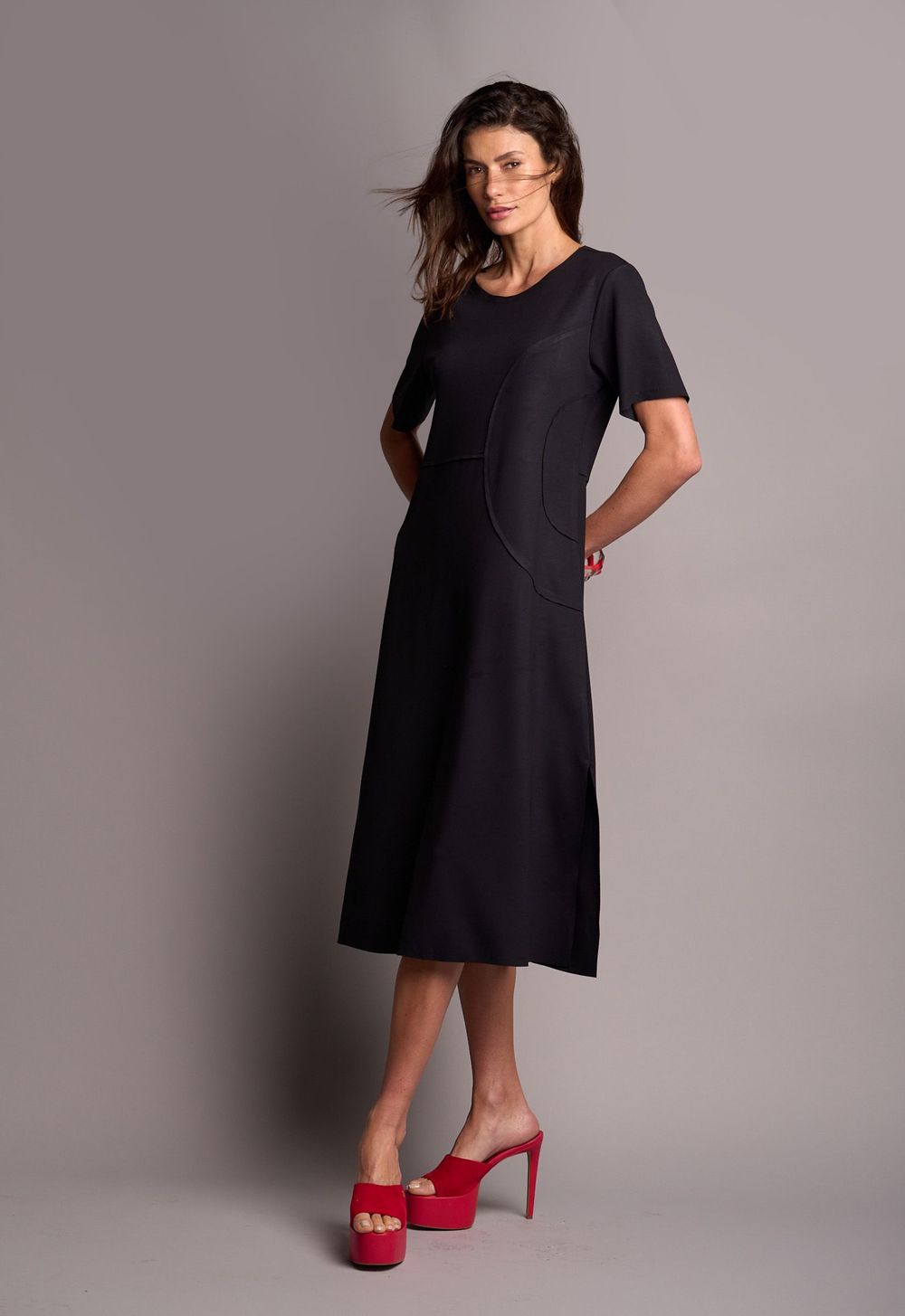 Vestido Corte a Fio Preto Sheila