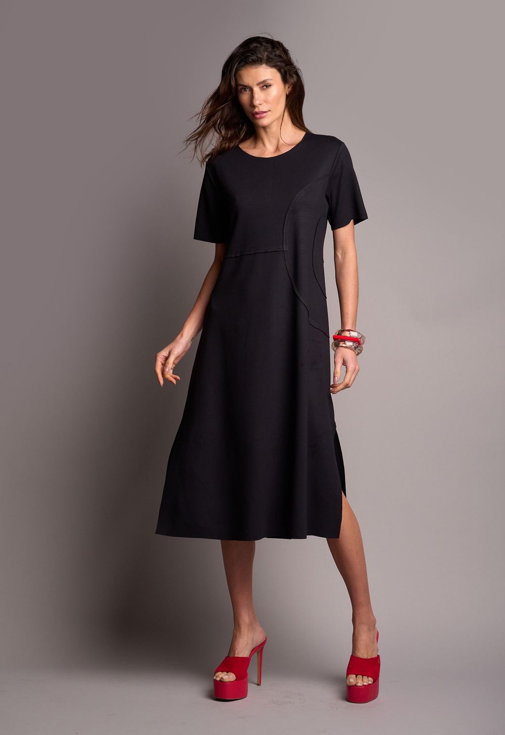Vestido Corte a Fio Preto Sheila