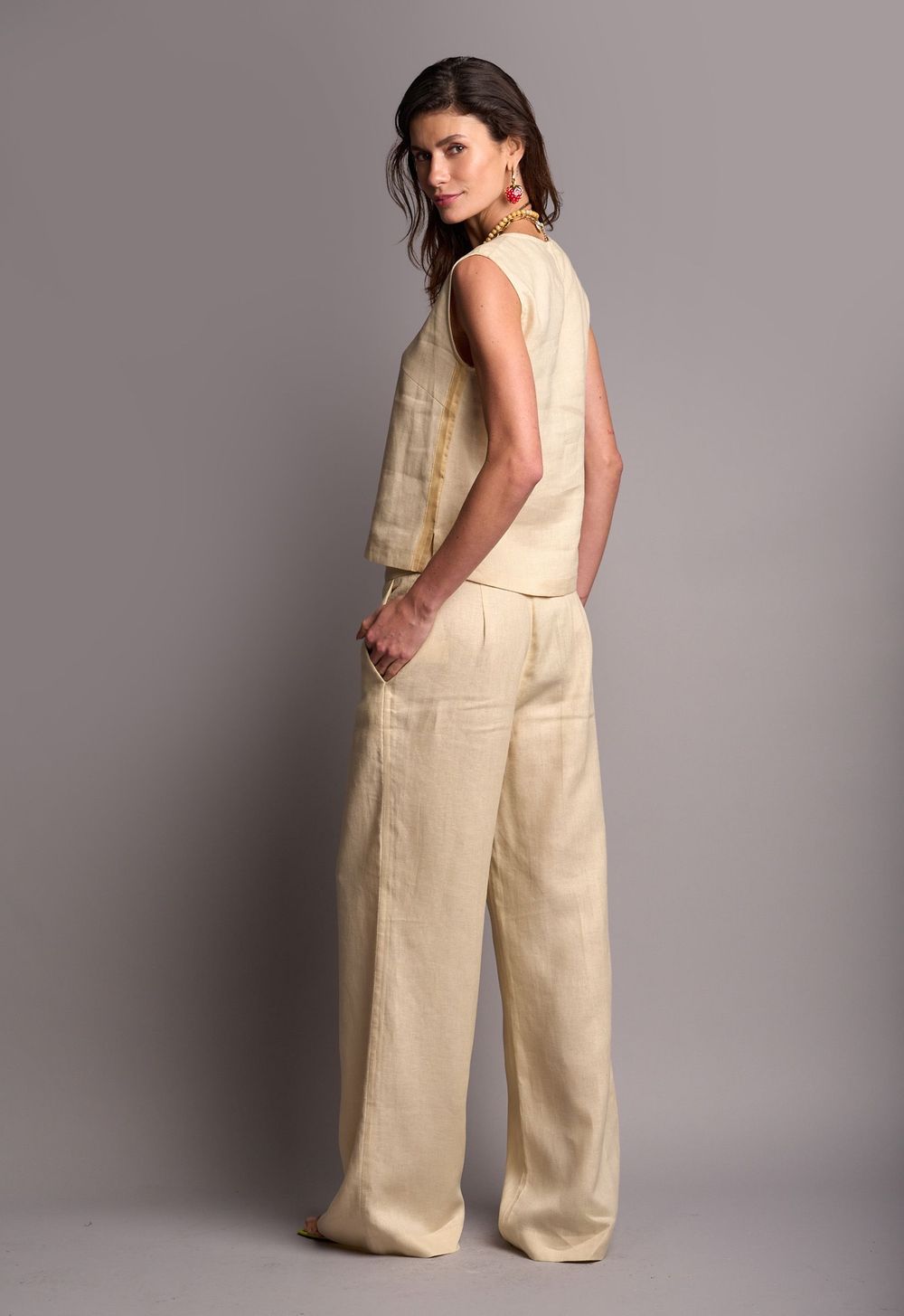 Calça Pantalona Linho Bege Bruna