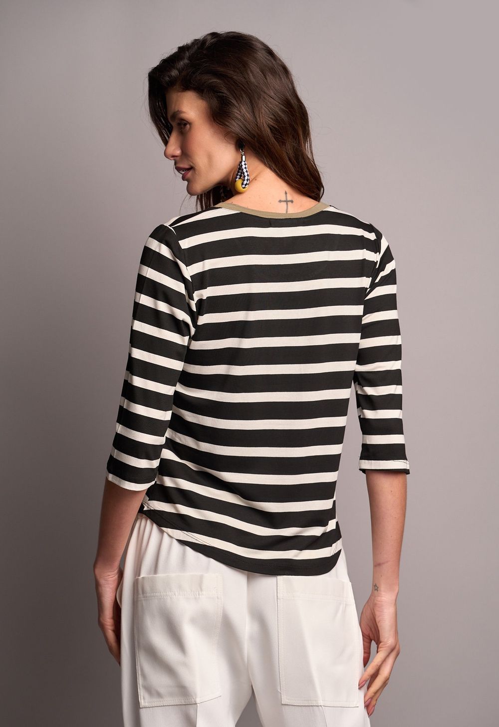 Blusa Malha Listrada Preto Luiza