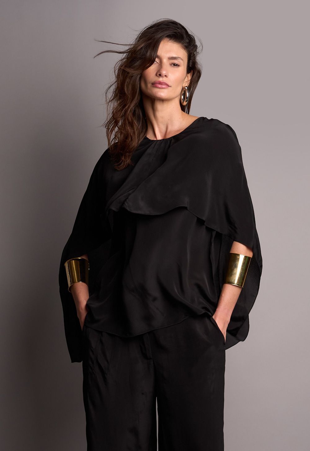 Blusa Acetinada Preto Francesca CB