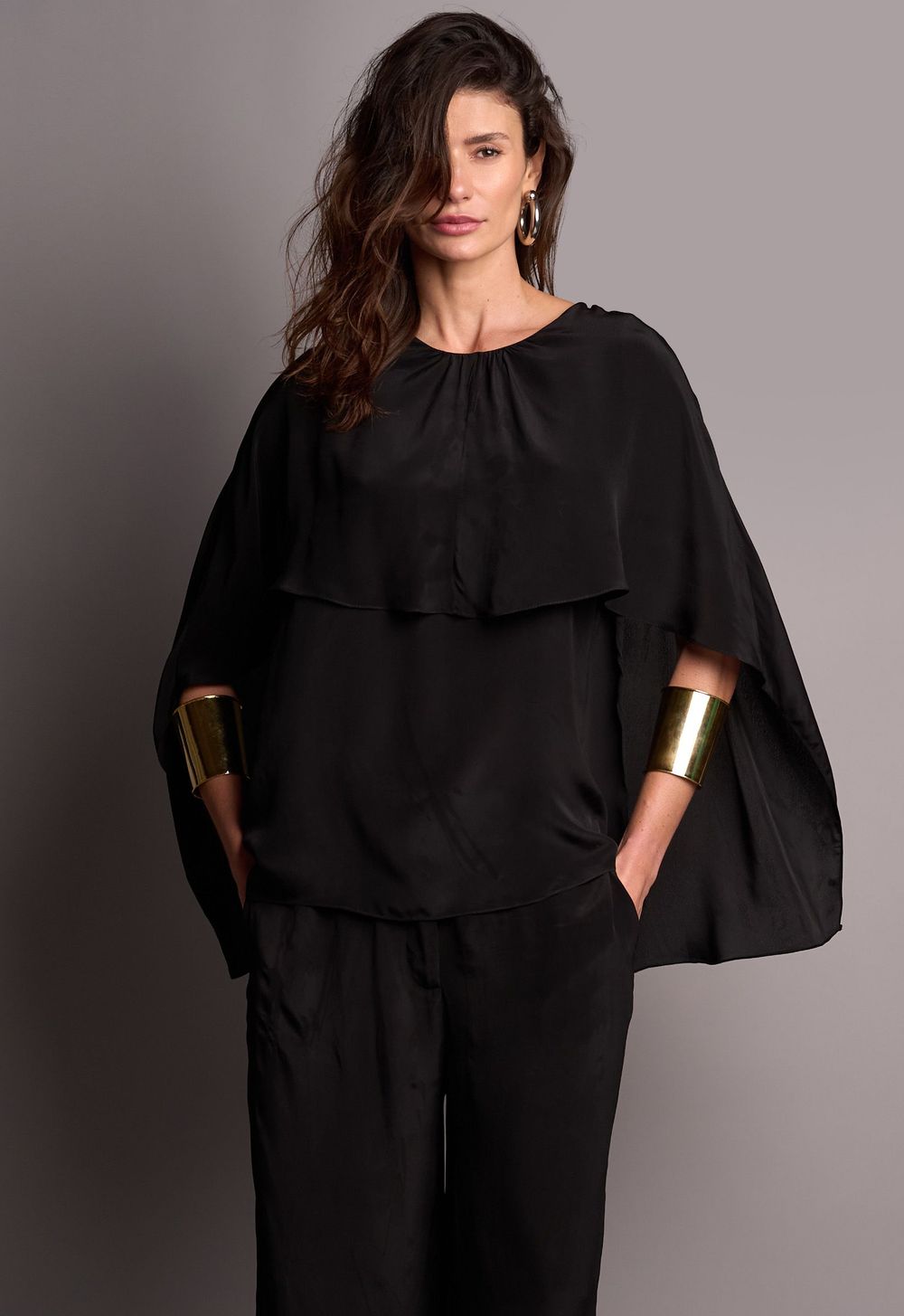 Blusa Acetinada Preto Francesca CB