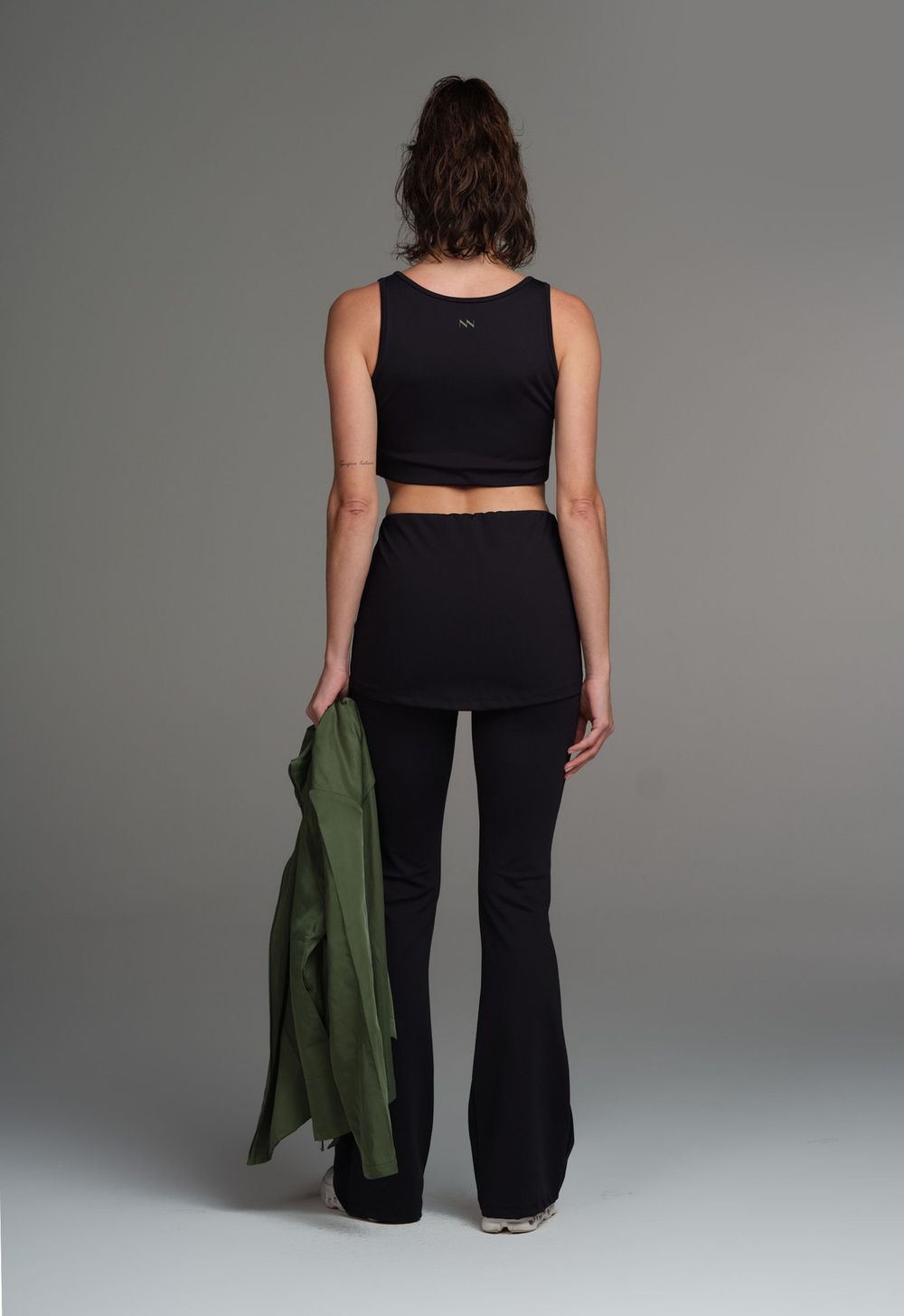 Top Preto Wellnness
