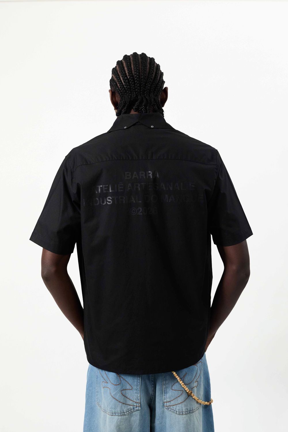 Camisa de Botão Clássica Preta