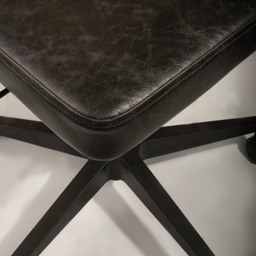 Cadeira Kita Office Soft Couro