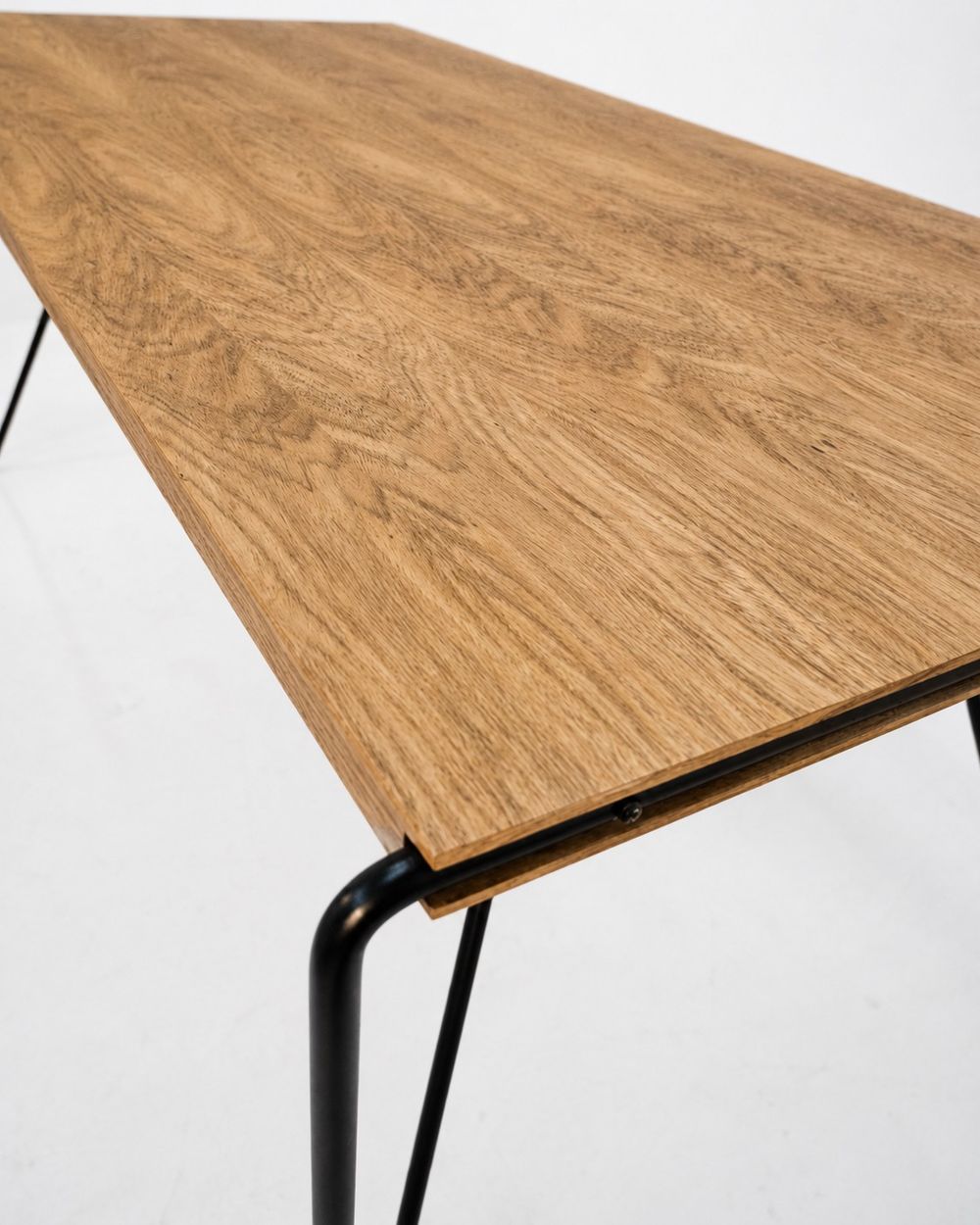 Mesa de Jantar Pampulha 140cm