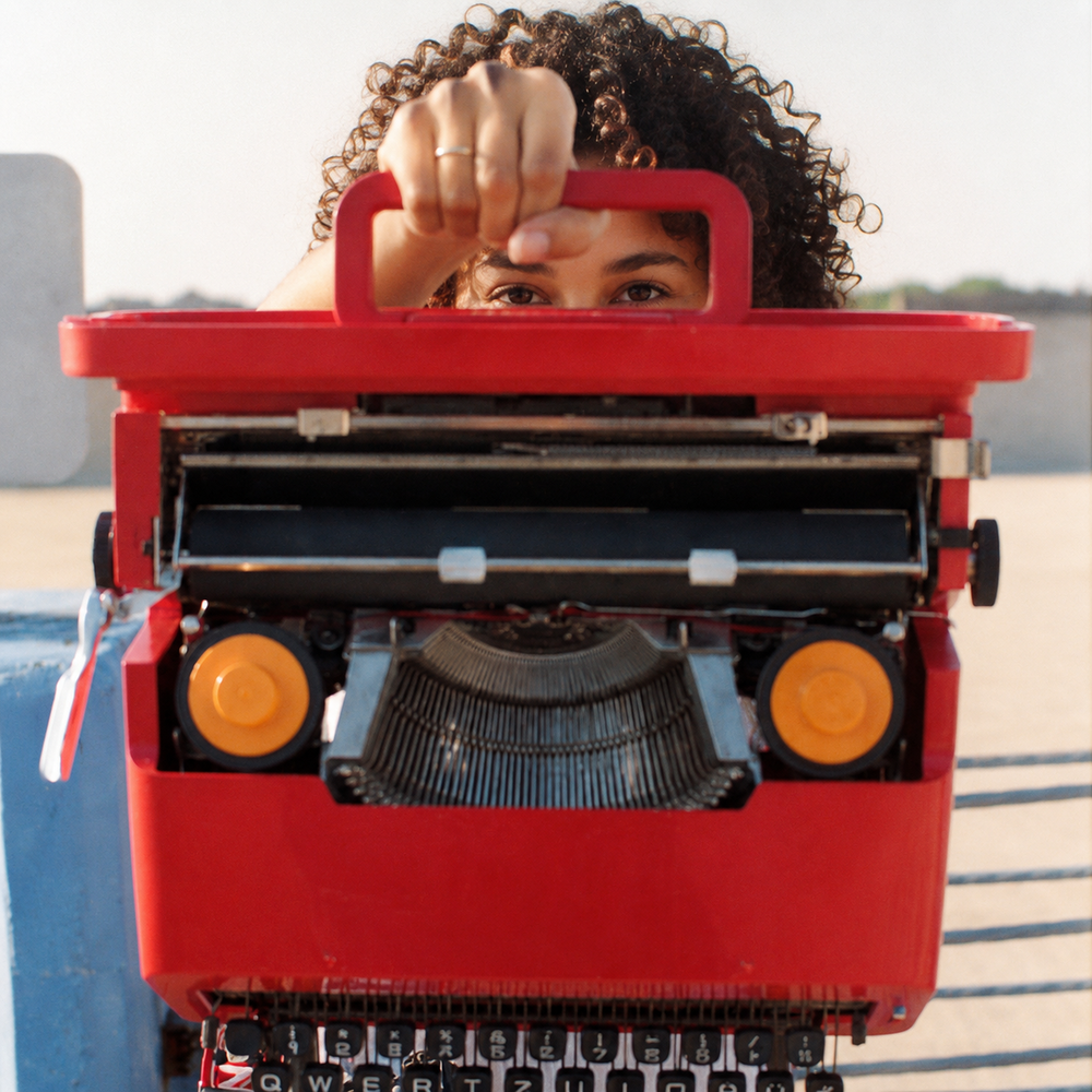 Maquina  escrever Valentine Olivetti