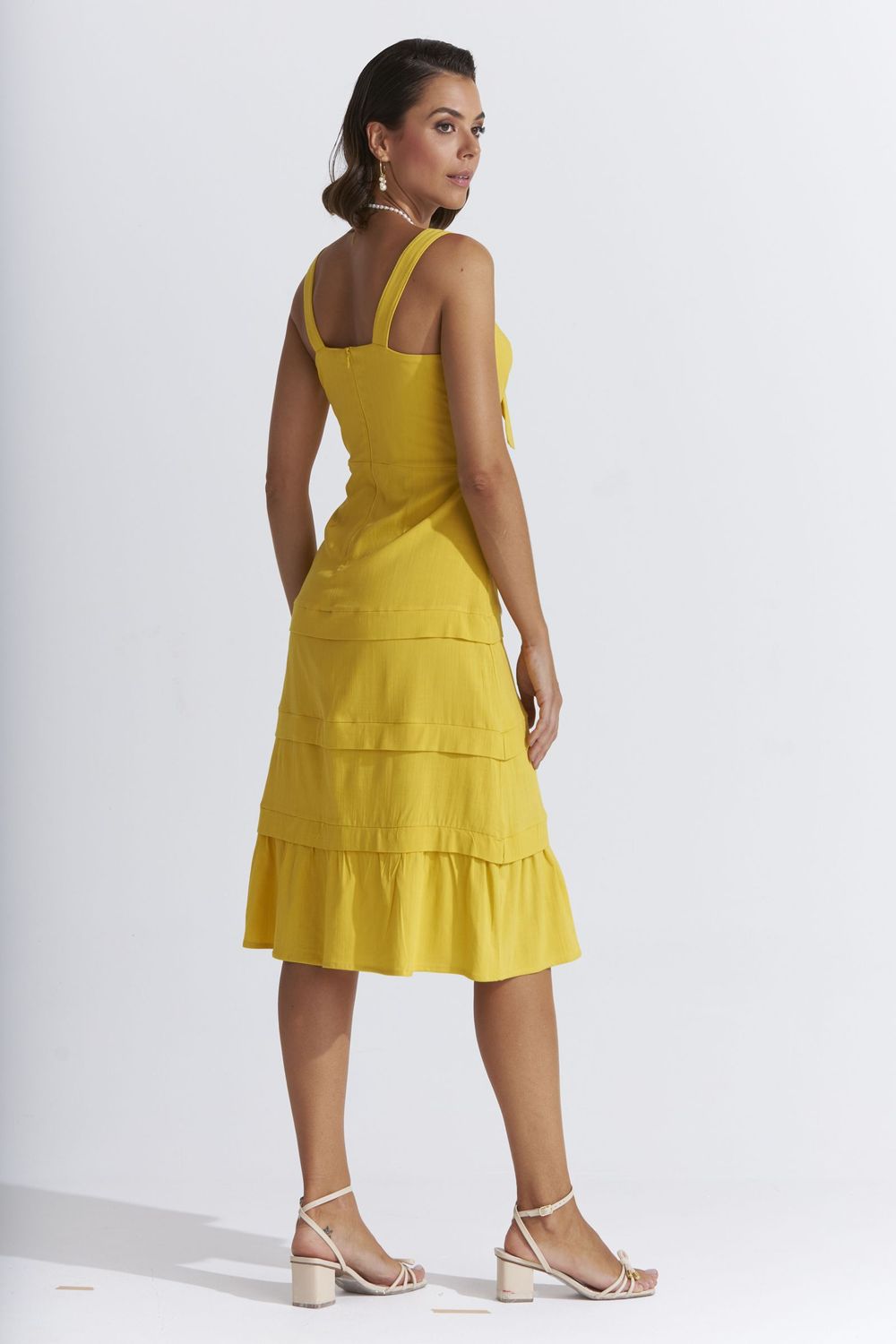 VESTIDO MIDI LISO SLUB COM PREGAS