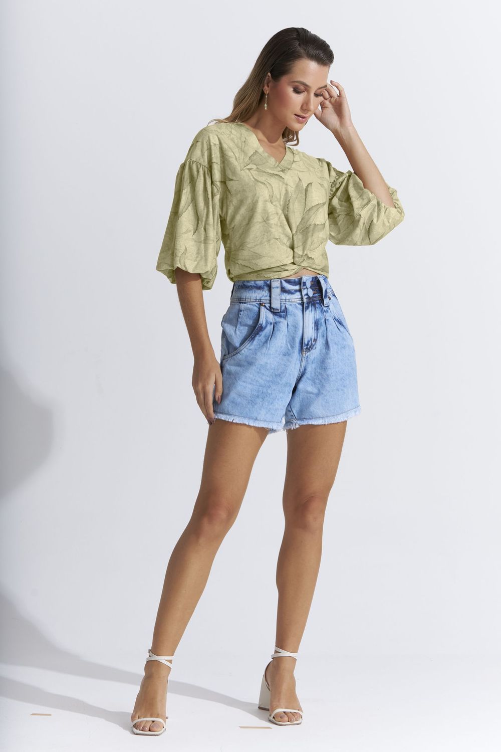 BLUSA MALHA FOLHA TEXTURA C/ TORÇÃO