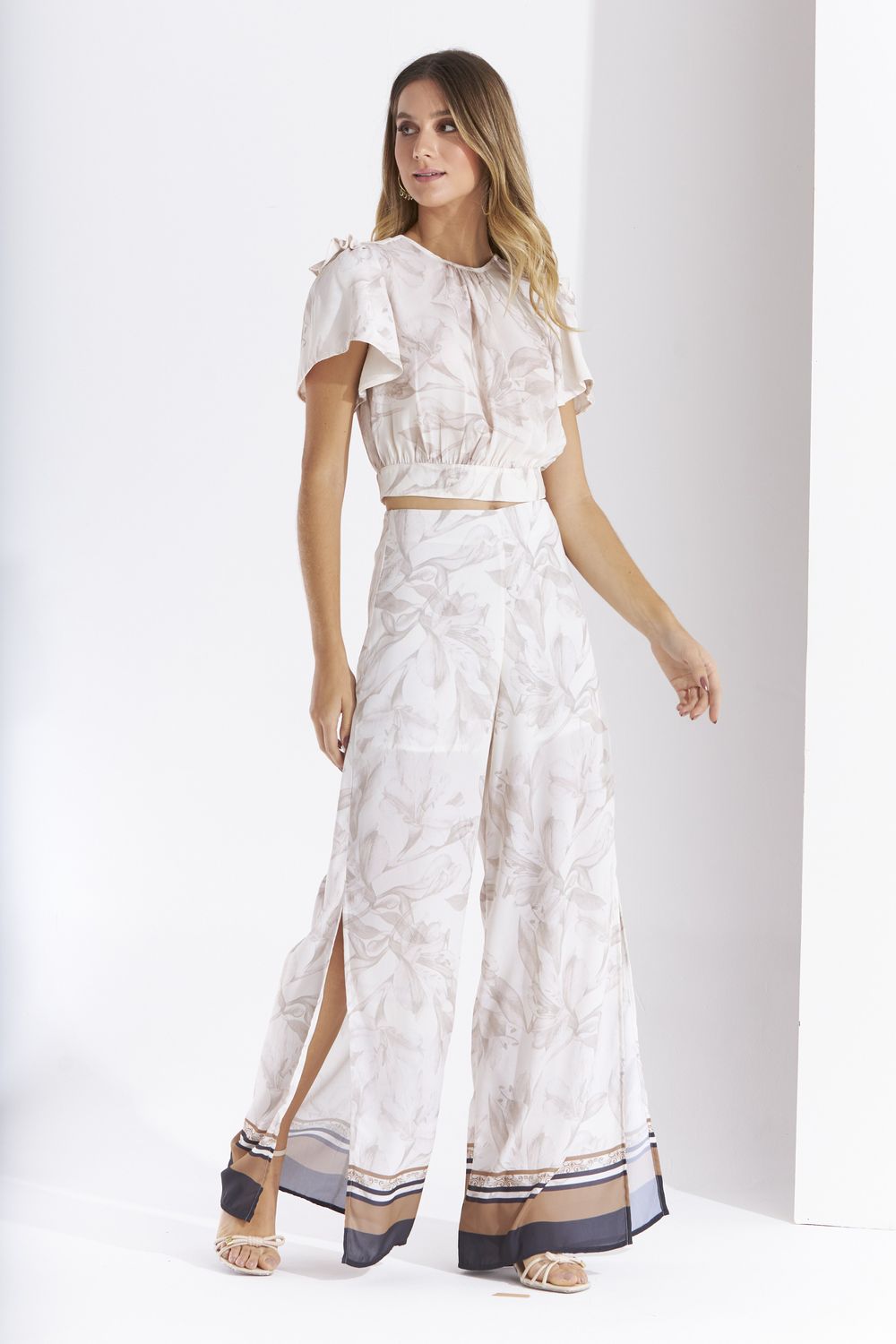 CALÇA PANTALONA MANGUEZAL C/ BABADO