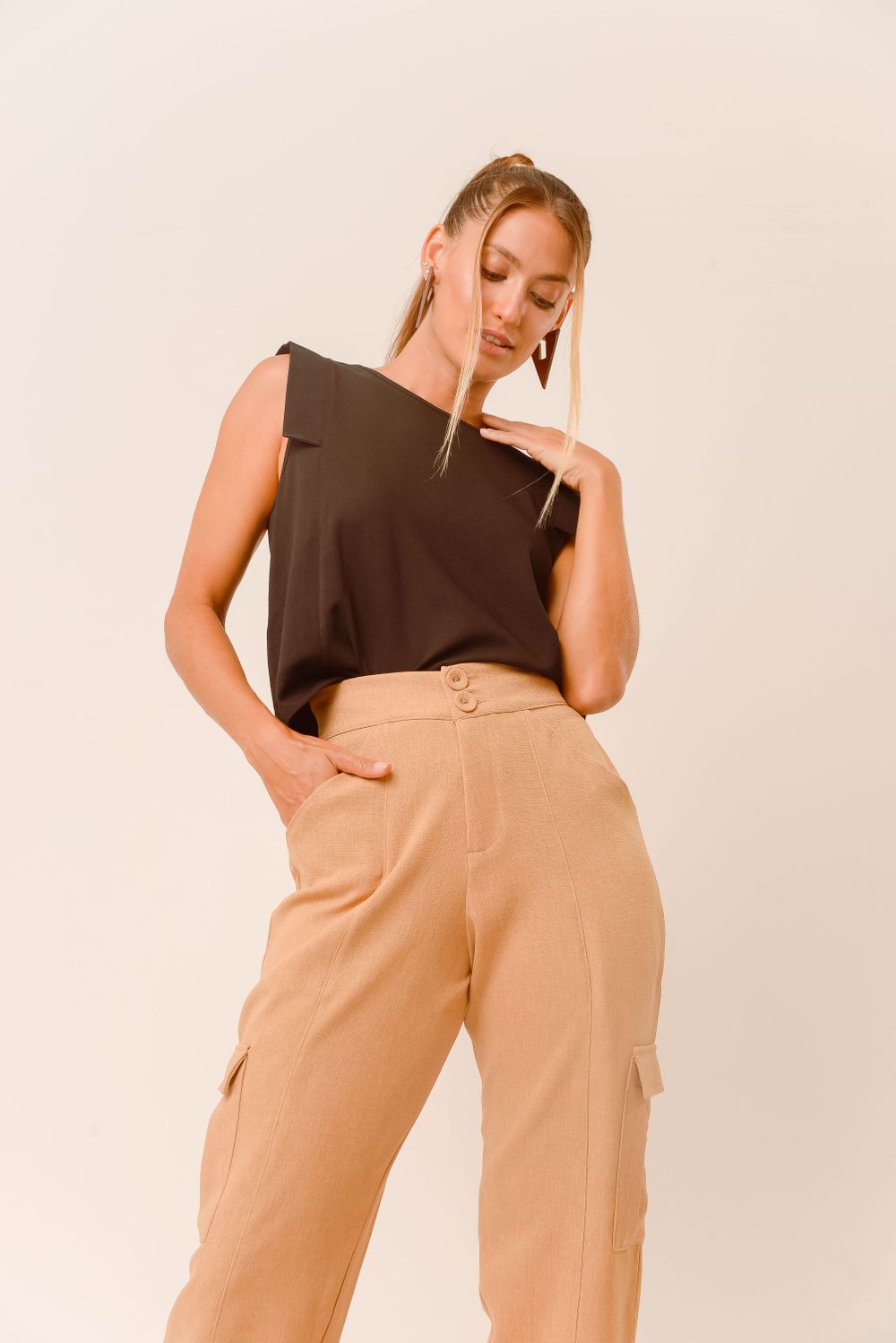 BLUSA CROPPED LISA C/ DOBRÃO OMBRO