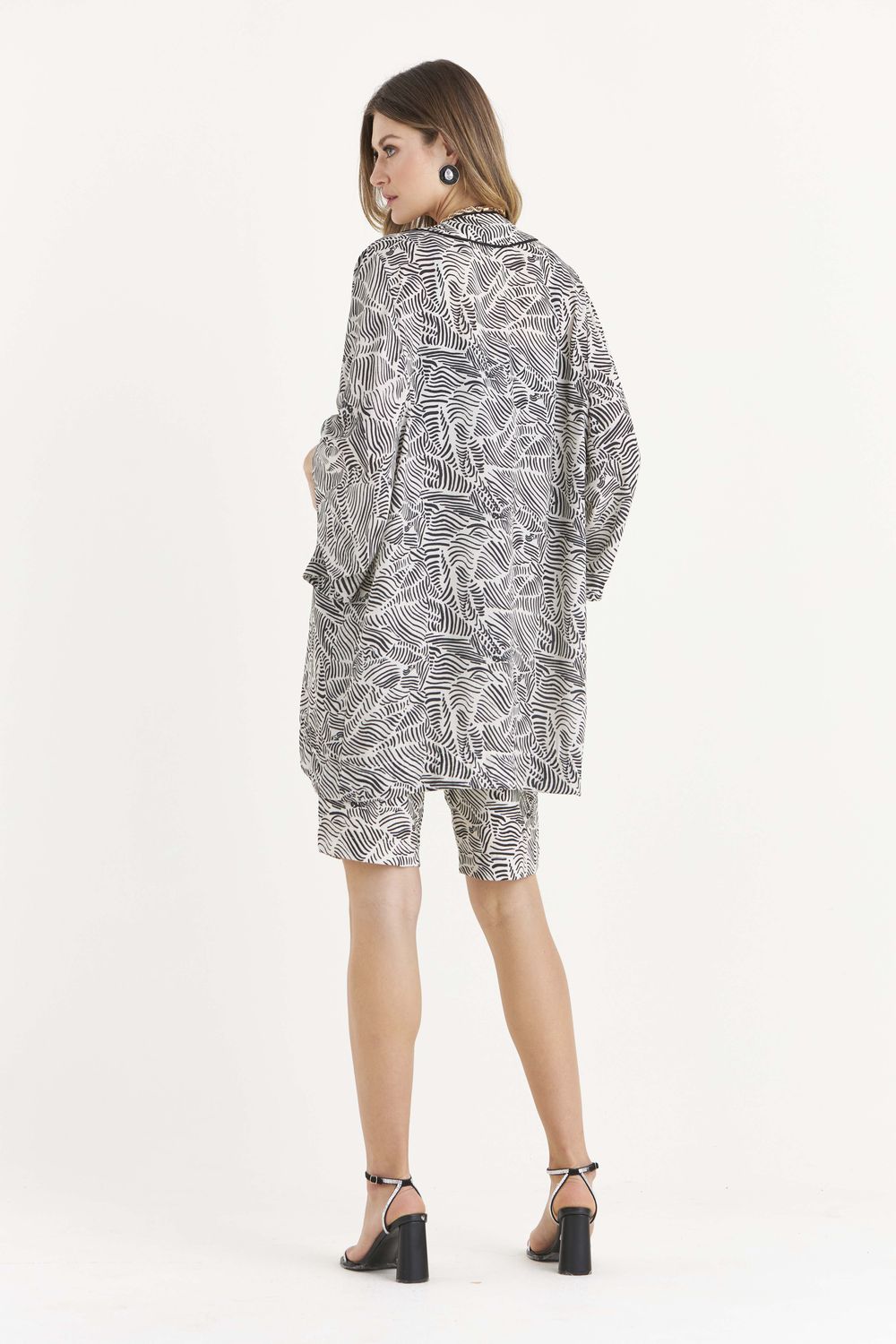 KIMONO ANIMAL PRINT C/ VIVO