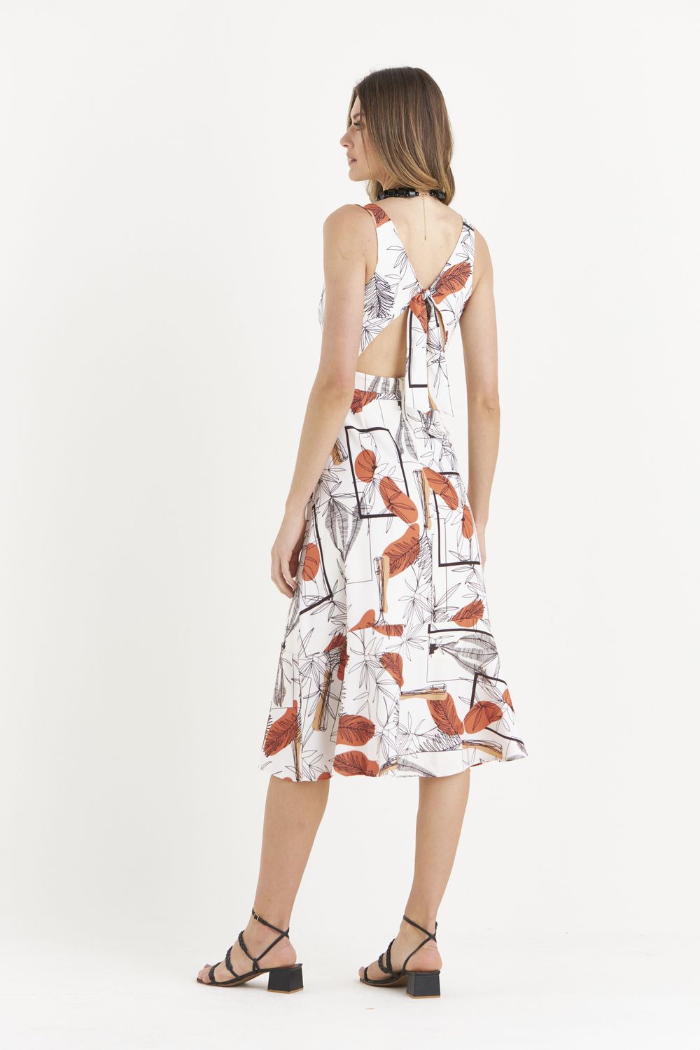 VESTIDO MIDI PALHOÇA COM DET. DE TRANÇA