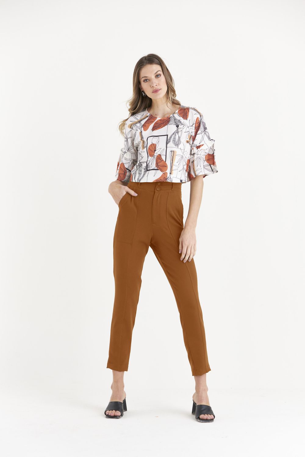 CALÇA RETA ALFAIATARIA LISA