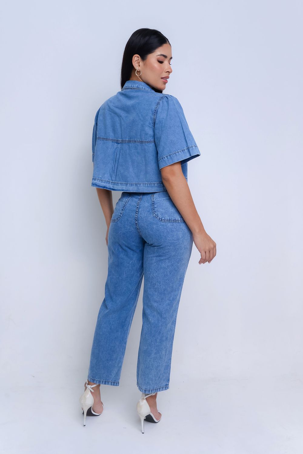 CALÇA CIGARRETE PERNA RETA JEANS LEVE