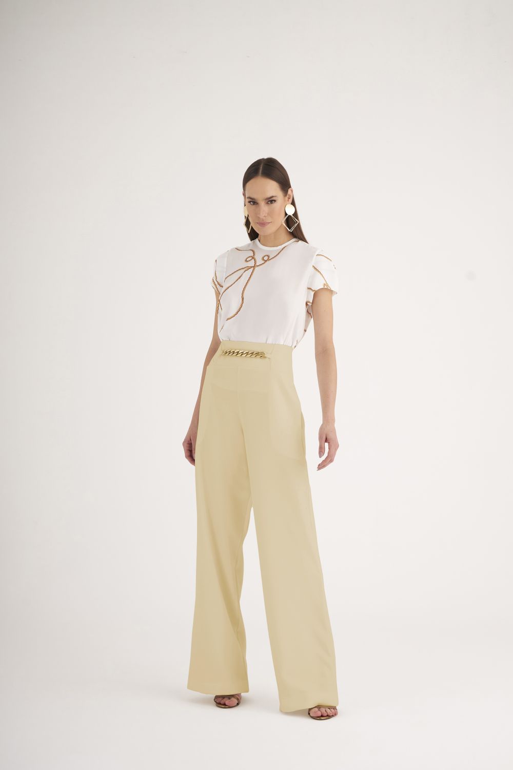 PANTALONA LISA ALFAIATARIA C/ CORRENTE OURO