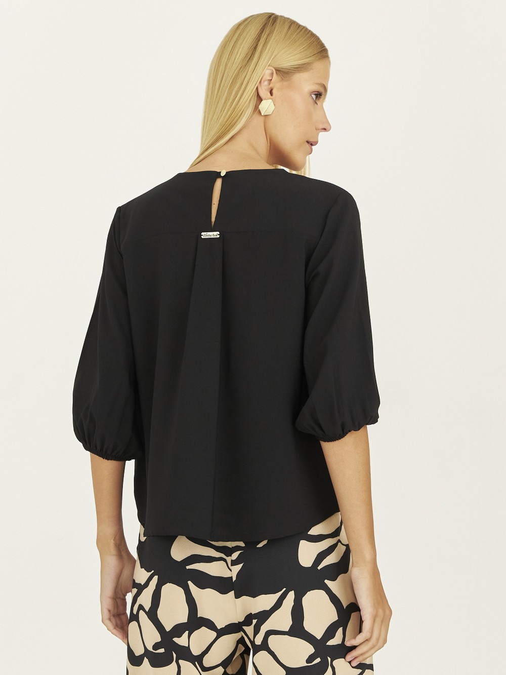 BLUSA EM CREPE LISA C/ ELÁSTICO BARRA