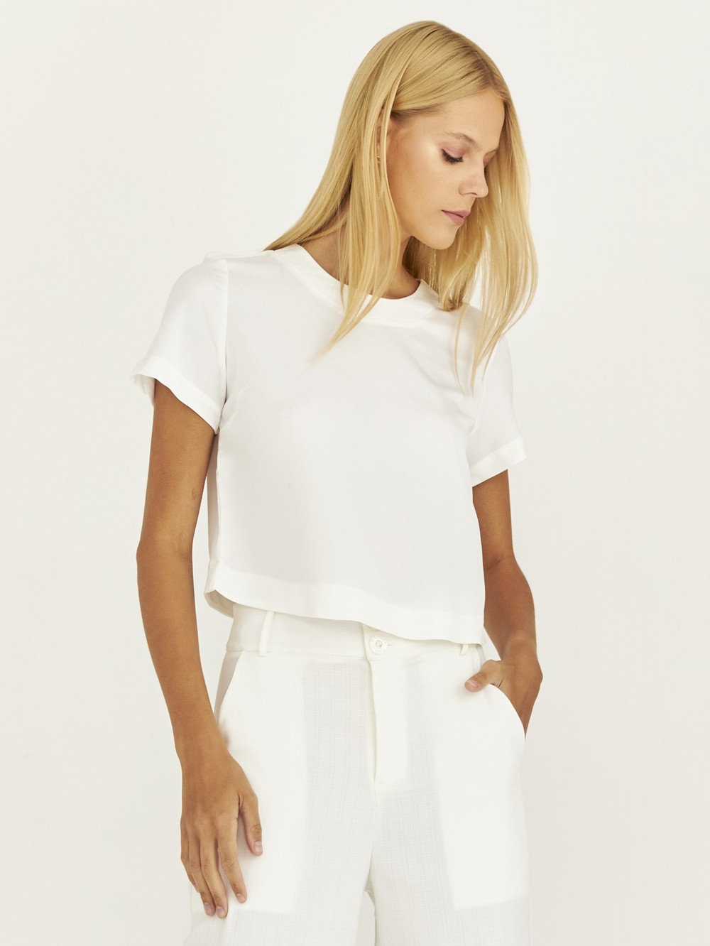 T-SHIRT CROPPED LISA EM CREPE