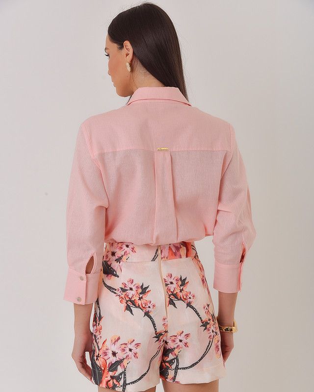 CAMISA EM LINHO C/ BOLSOS FRENTE