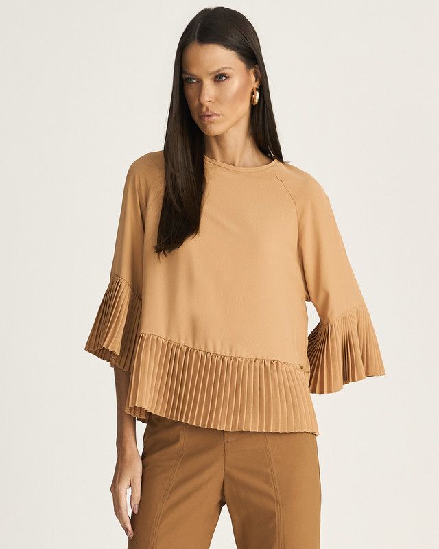 BLUSA EM CREPE C/ BABADO PLISSADO