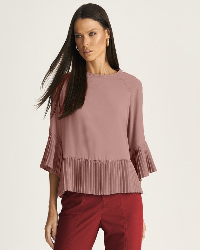BLUSA EM CREPE C/ BABADO PLISSADO