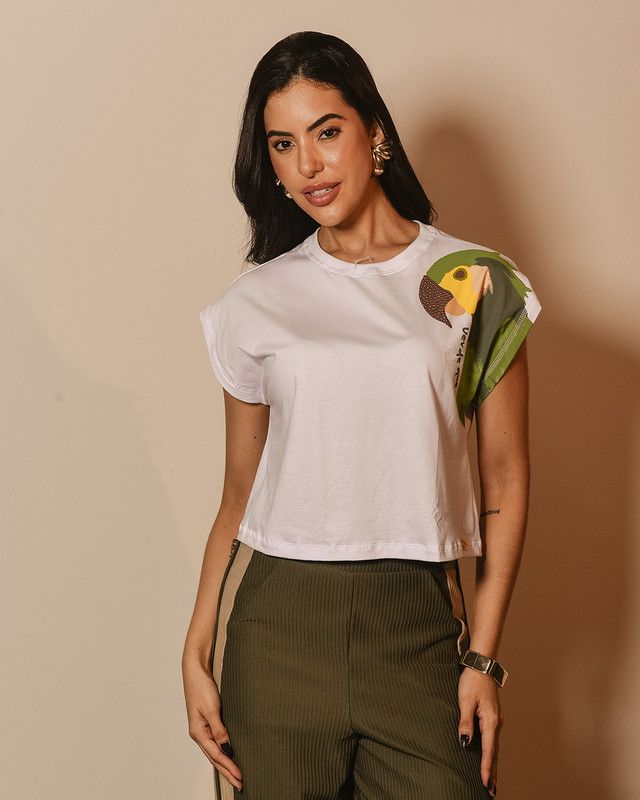 T-SHIRT MALHA CROPPED PAPAGAIO COPA 26
