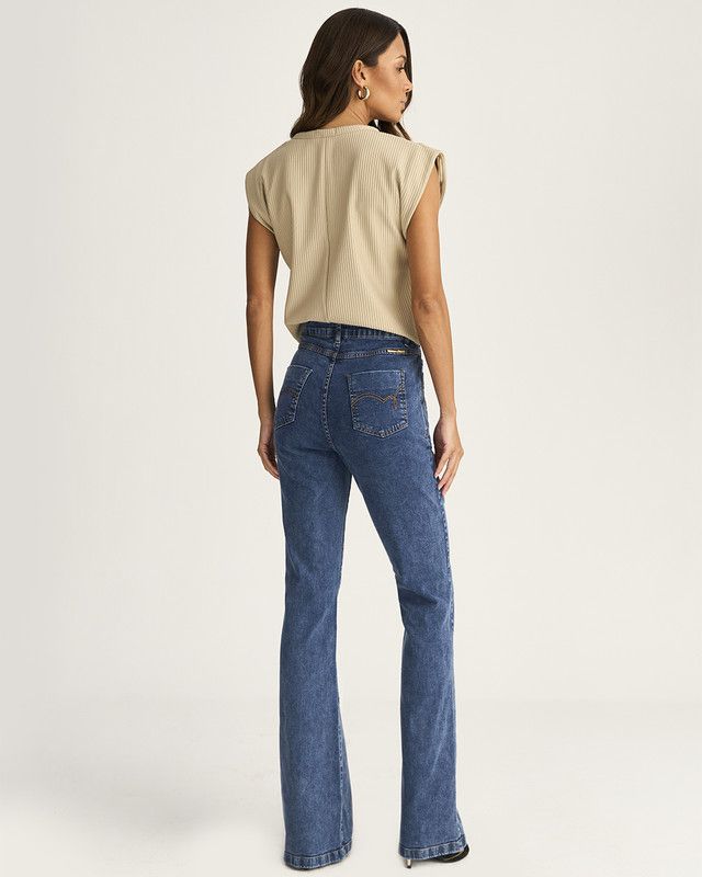 CALÇA MINI FLARE LYCRA LAV. MÉDIA BOLSO FRENTE DIF.