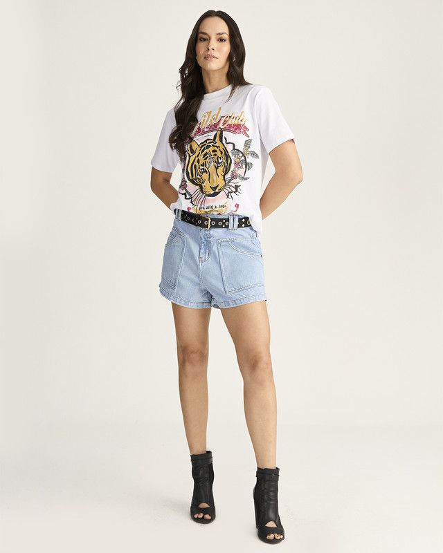SHORT CURTO C/ BOLSO FRENTE APLICADO