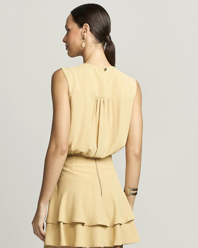 BLUSA EM CREPE BALONÊ