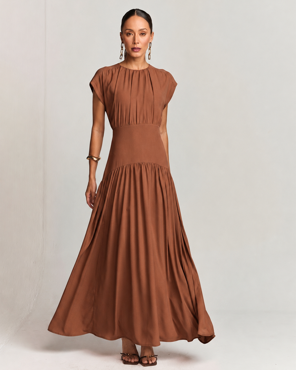 VESTIDO LONGUETE EM CREPE C/ BLUSA FRANZIDA