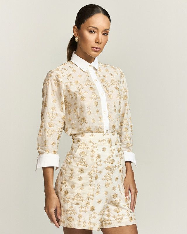 CAMISA BORDADO FLORAL OURO