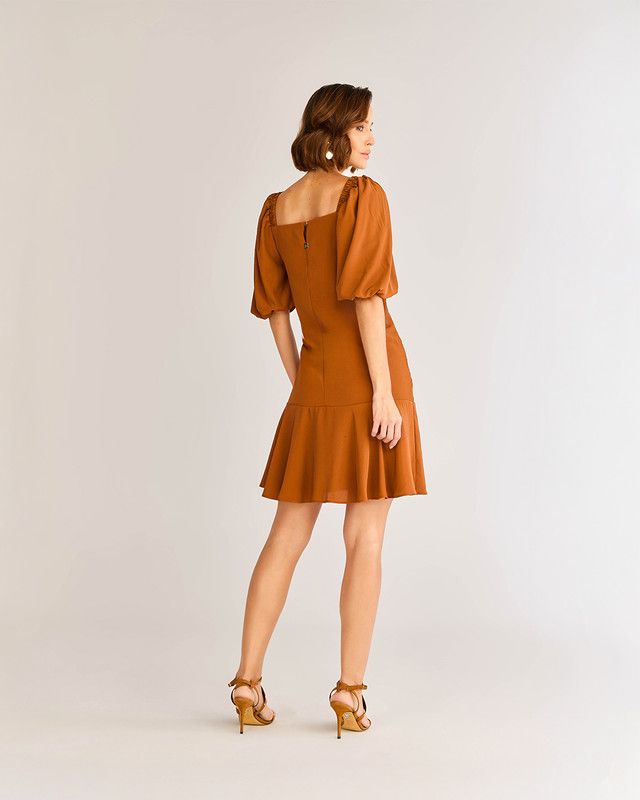 T-DRESS EM CREPE COM DECOTE QUADRADO