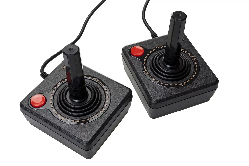 Atari Flashback 8 Tec Toy 2 Controles - Fabricado no Brasil com 105 Jogos na Memória