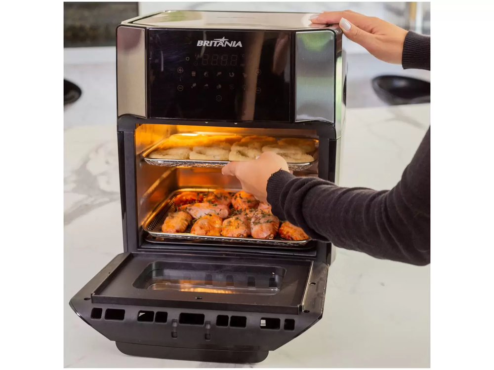 Fritadeira Elétrica sem Óleo/Air Fryer Britânia - Oven BFR2100 Preta 12L com Timer 220V            