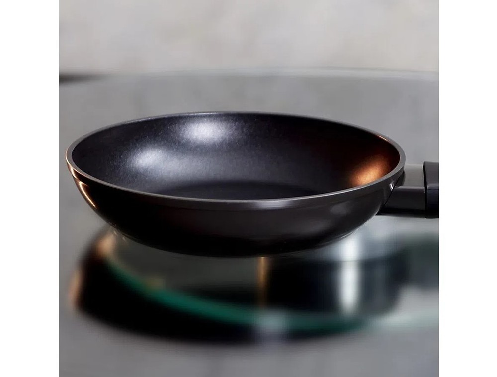 Panela Wok Ouro Preto 30cm Alumínio 4 Camadas, Revestimento Antiaderente Goldflon e Cabo Soft touch UpHome  - UD286