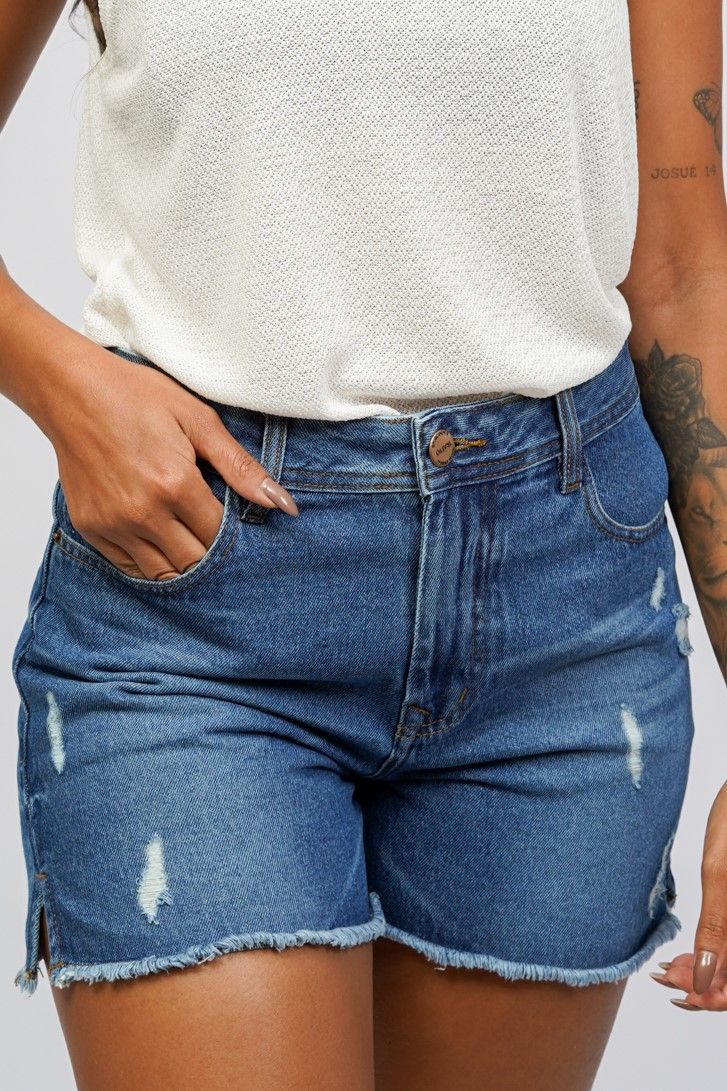 Short jeans bofriend, cintura alta.