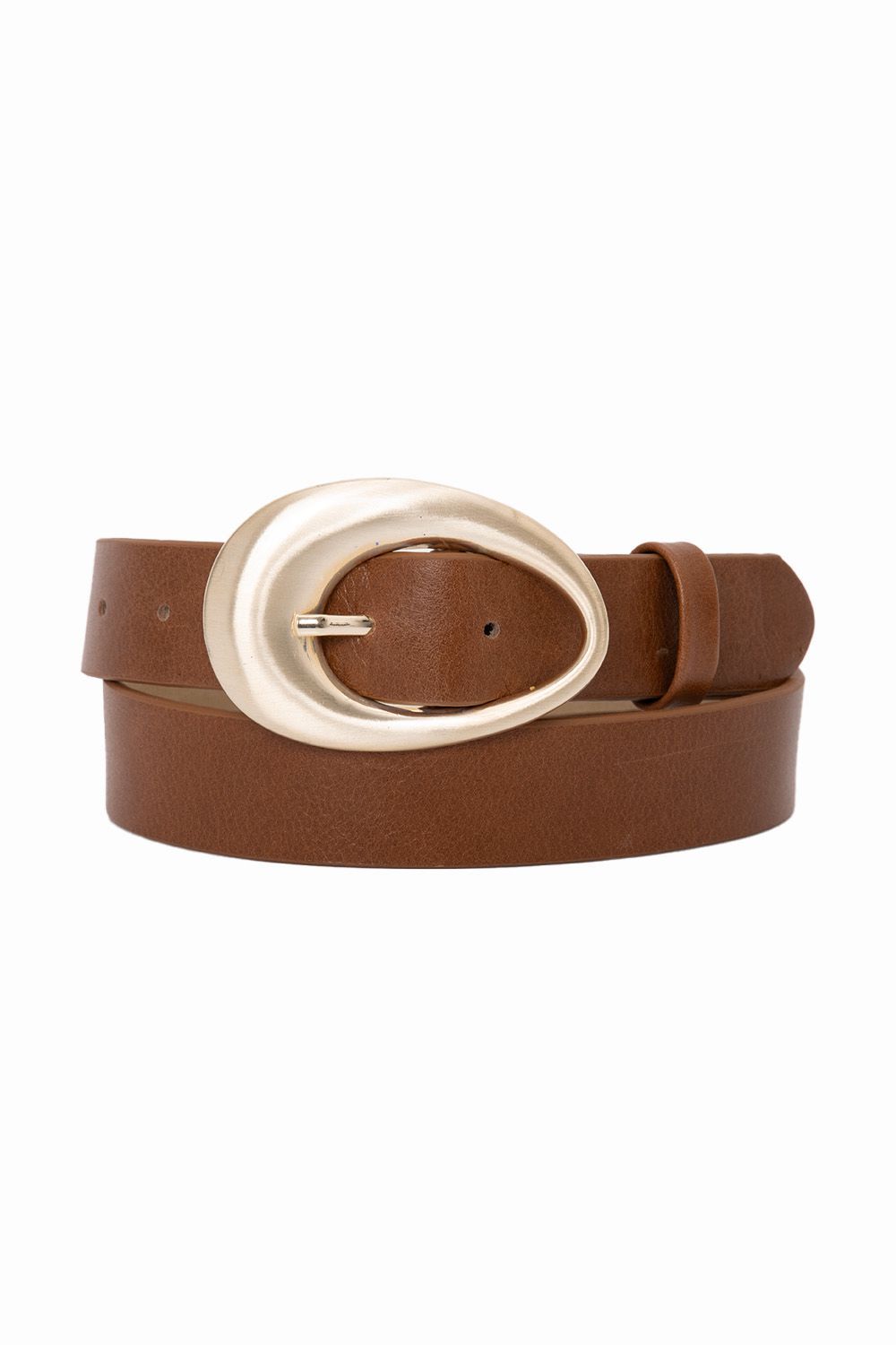 Cinto em couro  fivela oval dourada
