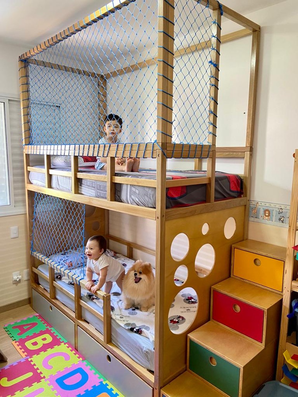 Camas de madeira maciça modernas para crianças, cama branca bonita, grande  espaço de armazenamento, beliches infantis