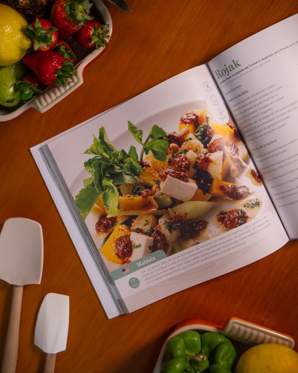 LIVRO DE RECEITAS 50 PAÍSES EM 50 RECEITAS