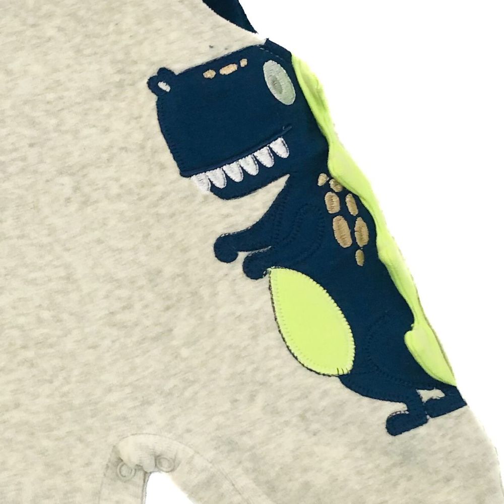 MACACÃO JARDINEIRA BEBÊ MENINO BORDADO DINOSSAURO EM PLUSH