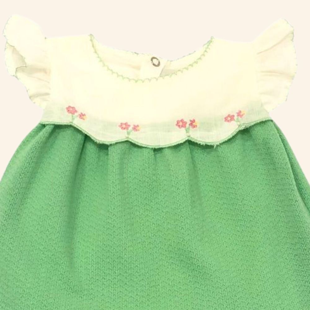 BODY  BEBÊ COM VESTIDO SOBREPOSTO BORDADO FLORES