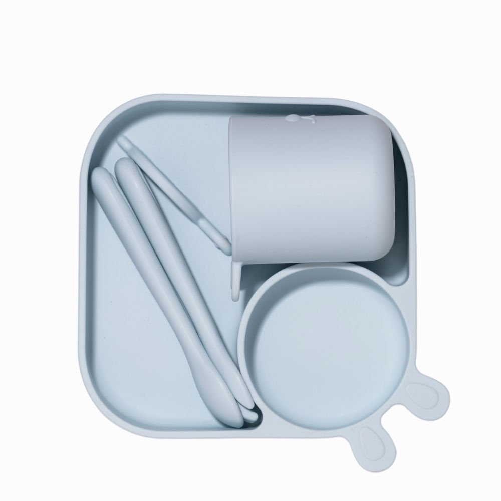 KIT ALIMENTACAO INFANTIL COM 4 PEÇAS DE SILICONE 