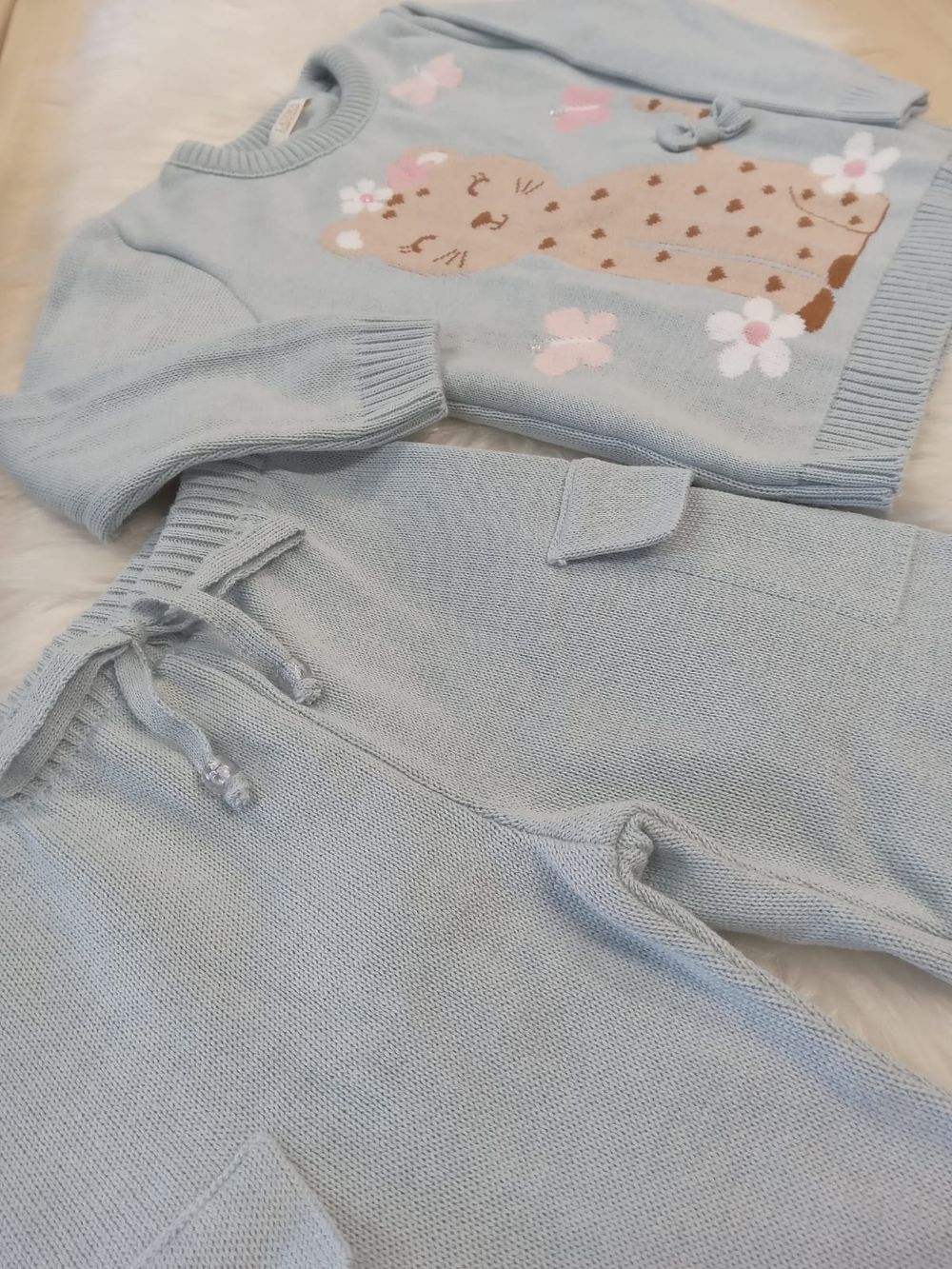 CONJUNTO INFANTIL MENINA ONCINHA FLORAL AZUL EM TRICÔ