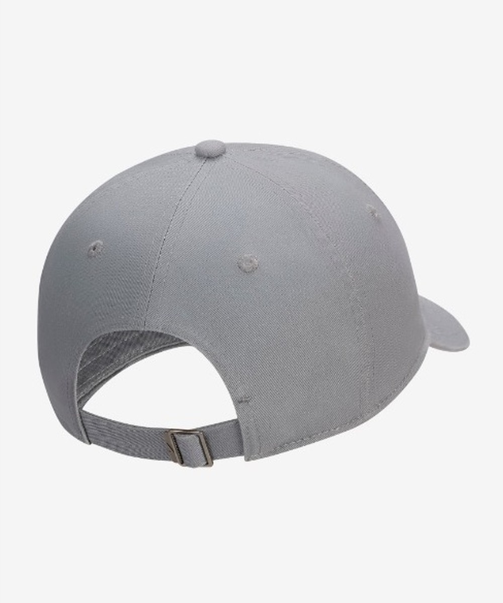 Nike Club Unstructured Futura Wash Strapback Hat