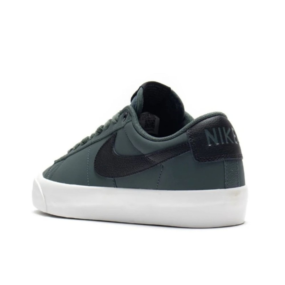 Tênis Nike SB Blazer Low Pro GT 