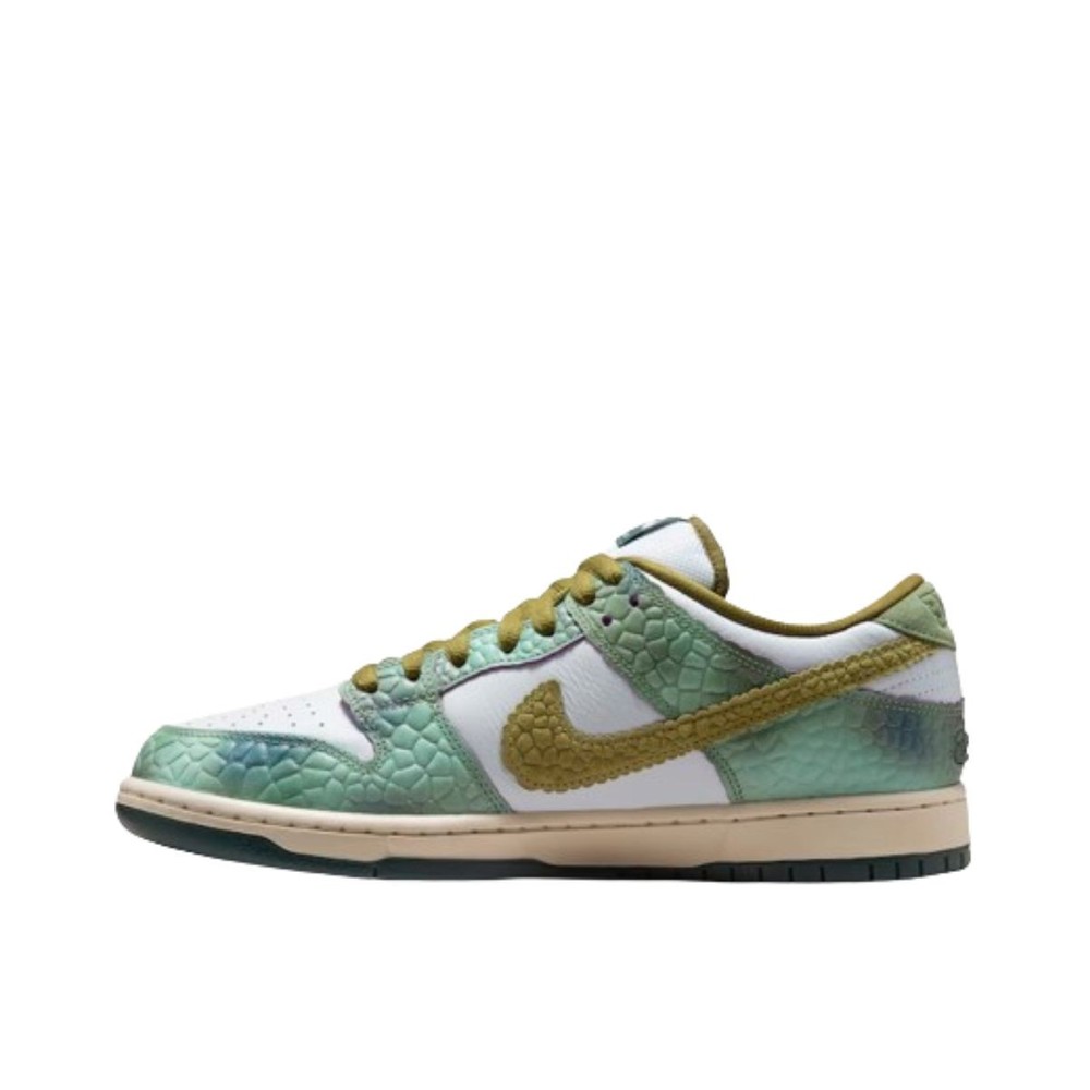 Tênis Nike SB Dunk Low Pro x Alexis Sablone