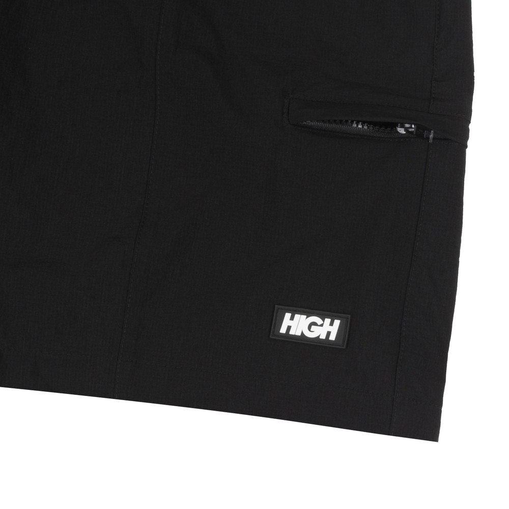 Shorts High Trail Preto