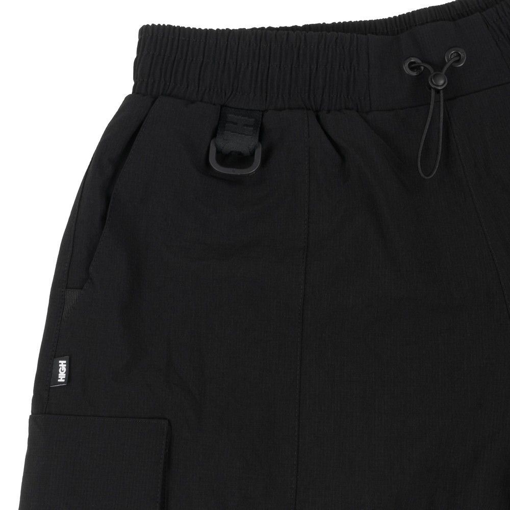 Shorts High Trail Preto